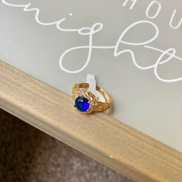 Royal Sapphire Blue Stunning Zirconia Gold Ring - Picture 2 of 5